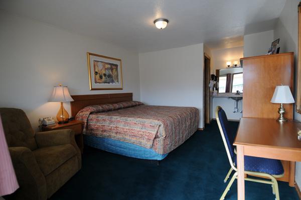 Legacy Inn Price Exterior photo